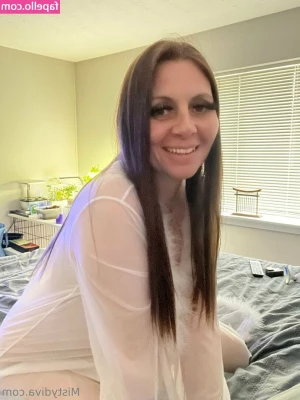 misty-diva1 - Mommy needs some cock