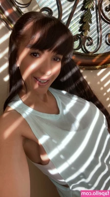 Catalina Cruz [ catalina-cruz ] - Who doesn't love a creamy pussy