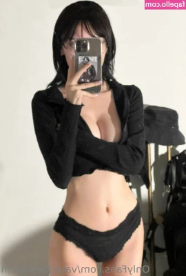 Valerya Salinas [ valerya-salinas ] - Love sucking that Weiner