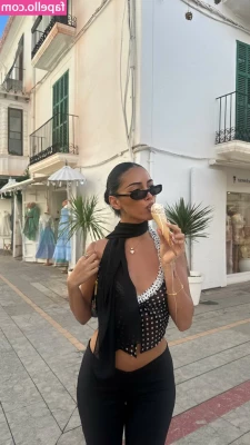 Wolfiecindy - Ammetto di essere ancora piena dal sushi di ieri sera😵