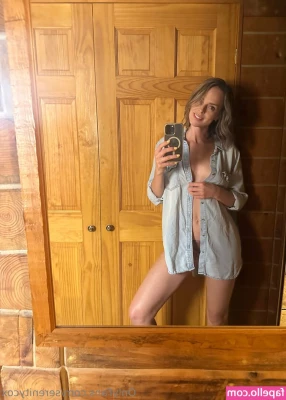 Serenity Cox [ serenity-cox ] - does anybody want to cum play outside with meee?🥺