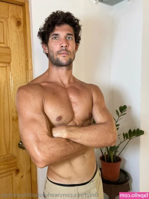 workoutwithkevinfree - Would you like me to be around the house like this all day