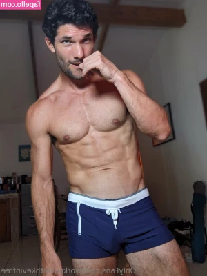 workoutwithkevinfree - Would you lay in bed with a demon like me 👀😈?