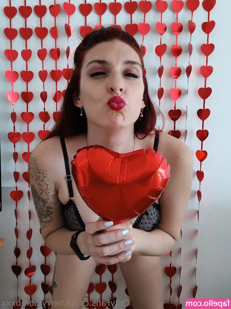 cherrylbombxxx - Full cyber bunny set🖤🖤🖤 + tease vids of me zipping down my