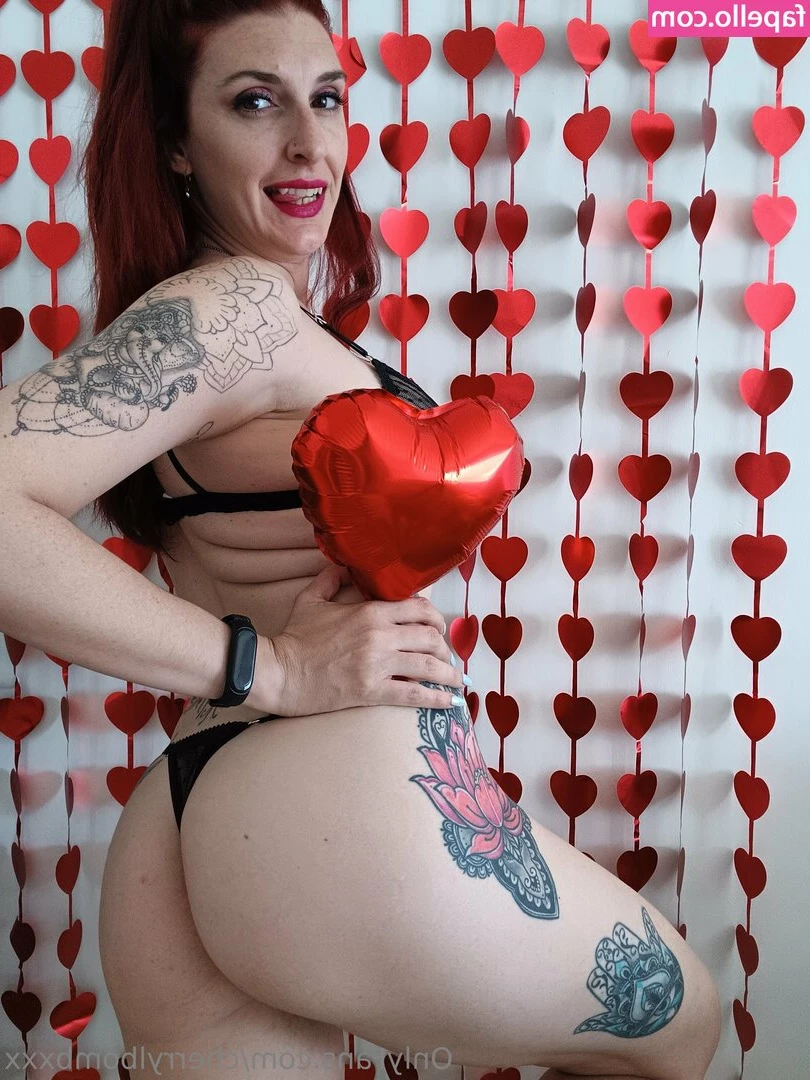 cherrylbombxxx - Feeling so sexy as Catwoman
