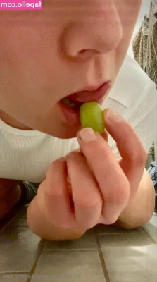 naughty_nea [ naughty-nea ] - Let's teach you to swallow.