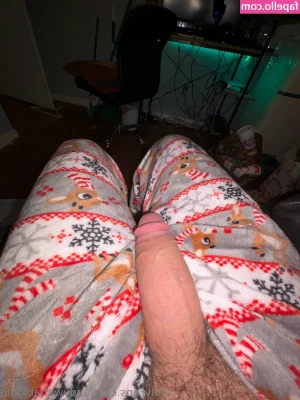 andywithabigdic - Should I trim the bush
