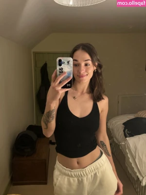 Cheekymz - Wanna hear my titties drop on the counter?