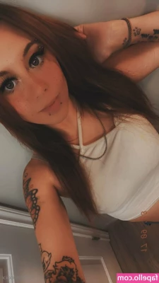 lilminxxxx - my profile picture 😜 rate my nip slip?
