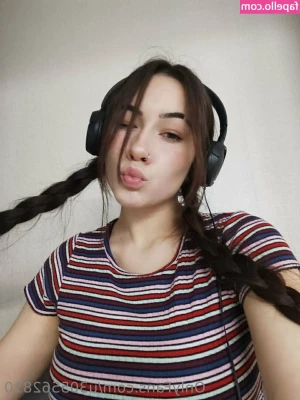 baby_untouchable [ baby-untouchable ] - I m in a particularly hot mood today  Want to talk to me about the