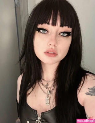 Arisa Vurr [ arisa-vurr ] - Who would have thought by slamming the door open and shut I had my