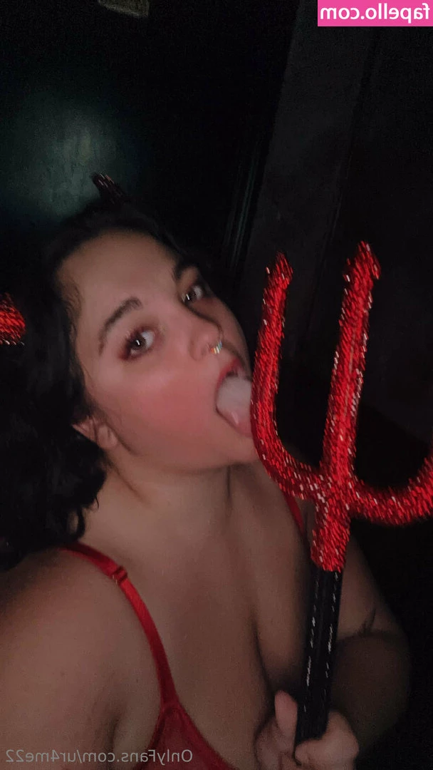 ur4me22 - So what d you get me for my birthday  I know what I got you