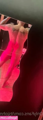 itsjohnnycartelxxx - Aujourd hui je voulais vous montrer la photo qui m a poussé à faire