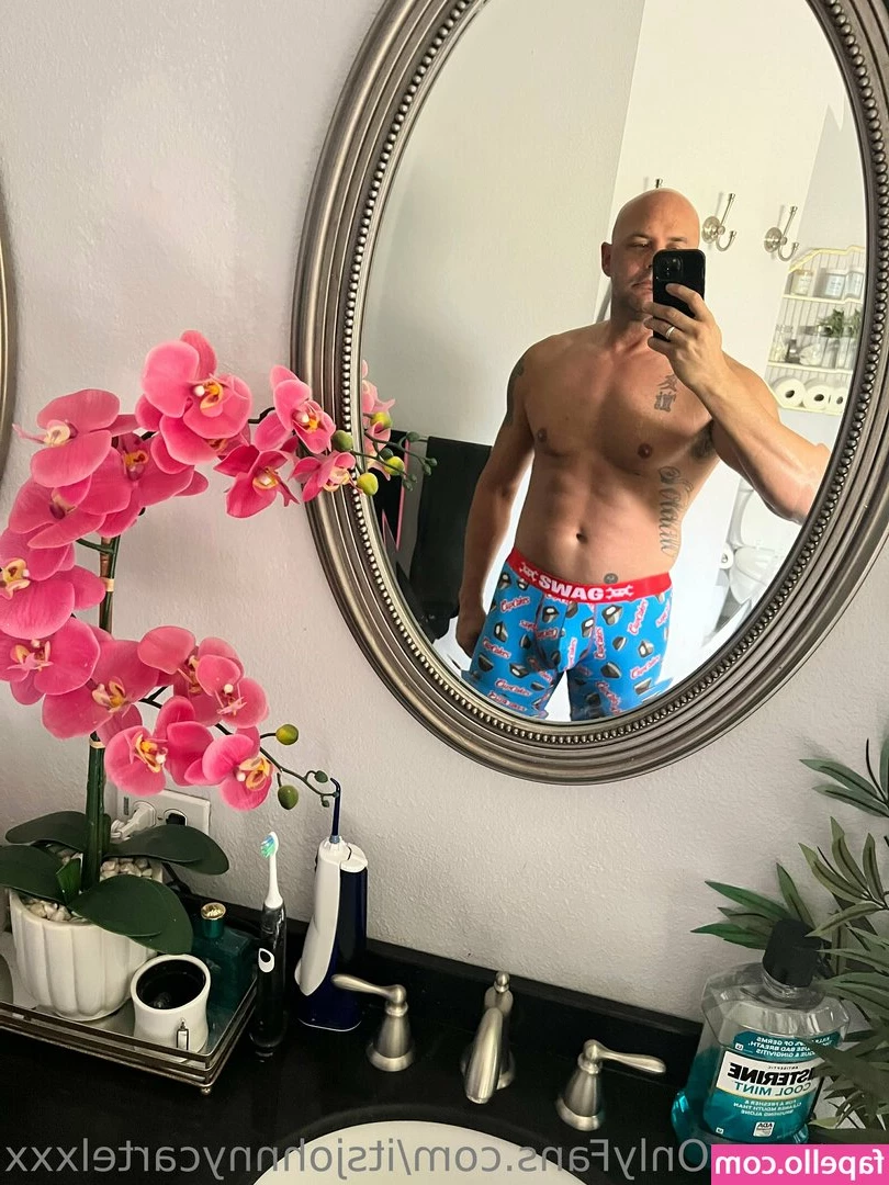 itsjohnnycartelxxx - After shave  what do you think