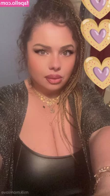 milkmomlove - Just hanging out at the track today