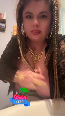 milkmomlove - Are you a jean shorts kind of guy?🙊🙊