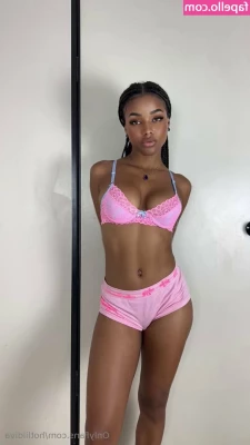 hotlildiva - Ready Or Not   HERE I COME
