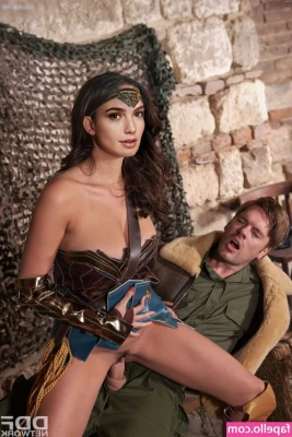 gal_gadot [ gal-gadot ] - 18