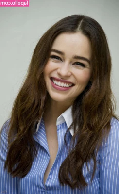 Emilia Clarke [ emilia-clarke ] - What's your favorite game?💘