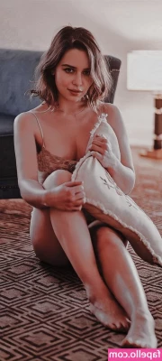 Emilia Clarke [ emilia-clarke ] - Vídeo cumming  soon