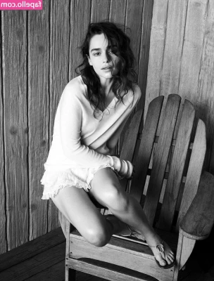 Emilia Clarke [ emilia-clarke ] - Destiny Farting With Dutch Oven Action! @destiny_doa