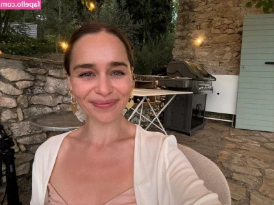 Emilia Clarke [ emilia-clarke ] - I'm the best 👅