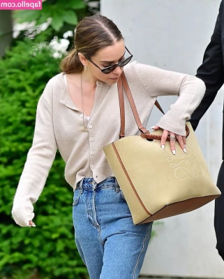 Emilia Clarke [ emilia-clarke ] - Once more because y all asked nicely   Open FREE for 100 people   www