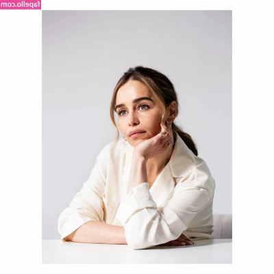 Emilia Clarke [ emilia-clarke ] - PUT. IT. IN. 😈 NOW 💦