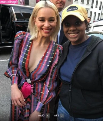 Emilia Clarke [ emilia-clarke ] - Can you see my nips? 👀