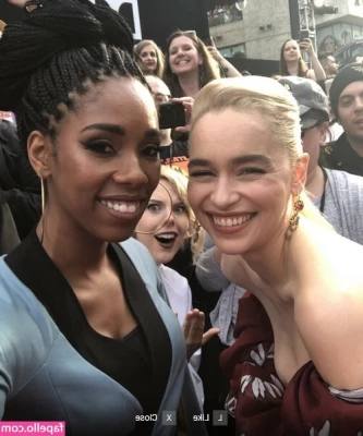 Emilia Clarke [ emilia-clarke ] - Would you like to eat me out or fuck me hard? 😜😏