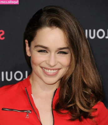 Emilia Clarke [ emilia-clarke ] - Unlock the videos in your DM and cum with me