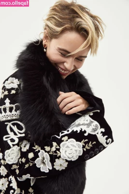 Emilia Clarke [ emilia-clarke ] - For my loyal fans who have resubscription switched on    You should