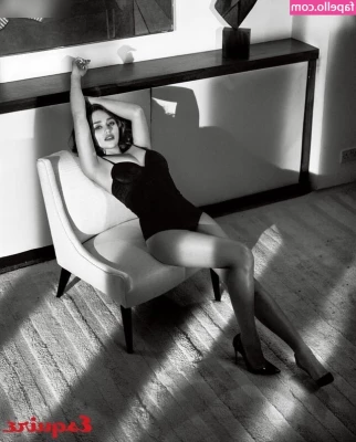 Emilia Clarke [ emilia-clarke ] - Send a tip to find out about any custom vids or pics I can do for you