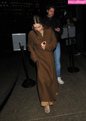 Emilia Clarke [ emilia-clarke ] - Does my bum look big enough in this