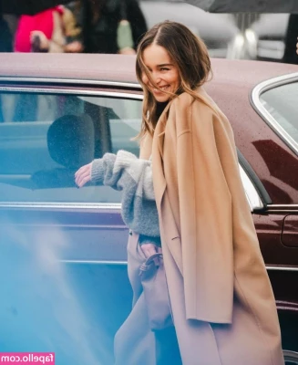 Emilia Clarke [ emilia-clarke ] - i need you so bad right now ❤️