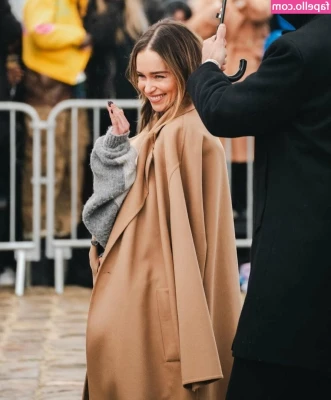 Emilia Clarke [ emilia-clarke ] - More later 💜 thank you all for being so kind and patient with me