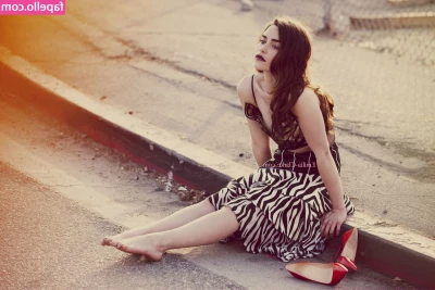 Emilia Clarke [ emilia-clarke ] - dame tips bb <3 :) mas contenido al privado...
