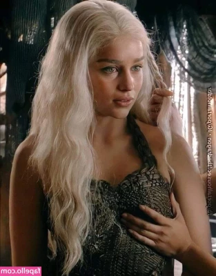 Emilia Clarke [ emilia-clarke ] - I JUST wanna Ride Some Cock  Wanna ride Til My Body Is Shivering amp 