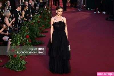 Emilia Clarke [ emilia-clarke ] - How are you gonna please me today? 😈