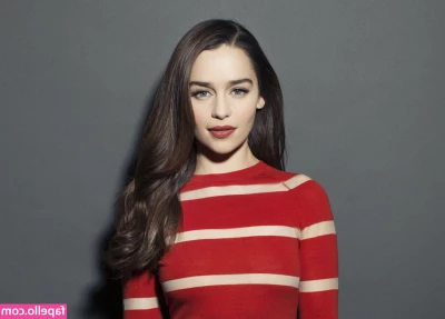 Emilia Clarke [ emilia-clarke ] - Send me a private message to see everything new       Envíame un