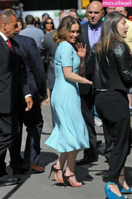 Emilia Clarke [ emilia-clarke ] - Hot summers make me horny all day long  You wanna cum with daddy