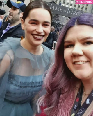 Emilia Clarke [ emilia-clarke ] - You come home and catch me vibin  what do you do