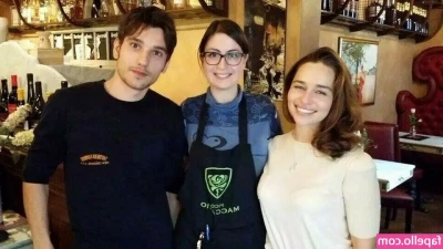 Emilia Clarke [ emilia-clarke ] - Guardate come curo bene la mia patatina💕 tutta bella depilata per