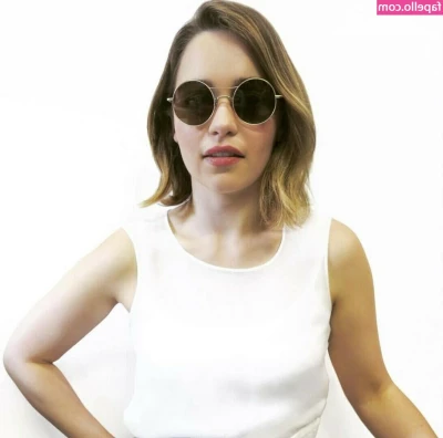 Emilia Clarke [ emilia-clarke ] - I got my tank top all wet while cleaning up my house oops 😂