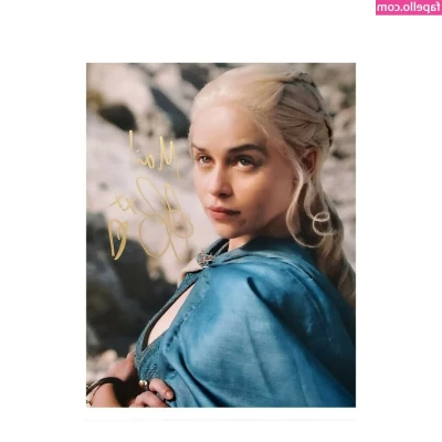 Emilia Clarke [ emilia-clarke ] - Come take a peek at what you've been dreaming about... 🍑💦