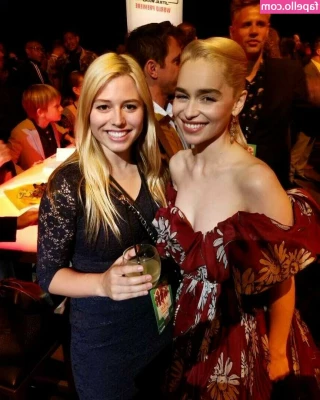 Emilia Clarke [ emilia-clarke ] - People have been requesting facial videos for a while now...we don't