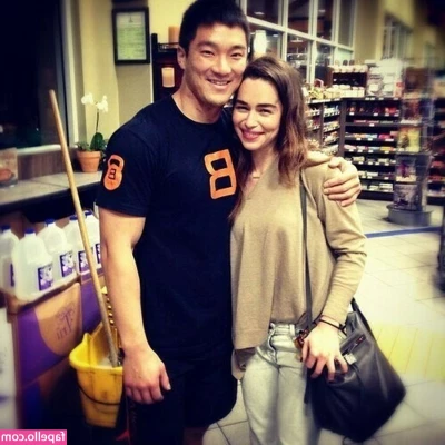 Emilia Clarke [ emilia-clarke ] - Hows the view?