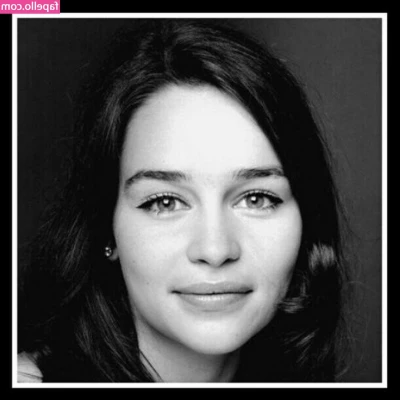 Emilia Clarke [ emilia-clarke ] - 🇧🇷 E no final ele gozou bastante leitinho na nossa boquinha