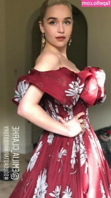 Emilia Clarke [ emilia-clarke ] - Happy Monday