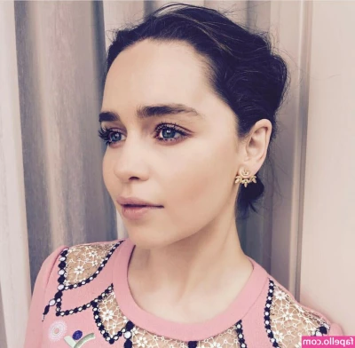 Emilia Clarke [ emilia-clarke ] - Does red suit me?😏